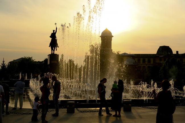 Ансамбълът на фонтаните, Крайова