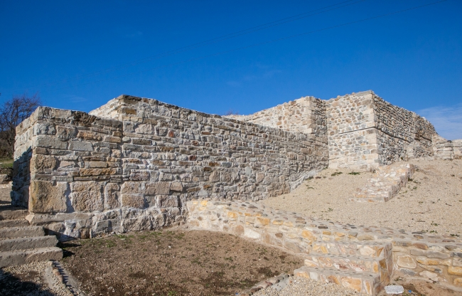 Античната крепост „Кастра ад Монтанезиум”